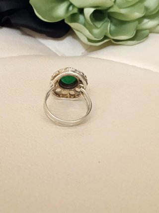 Anello in argento 925 vintage con pietra verde