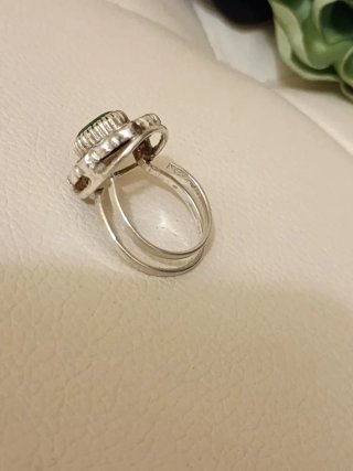 Anello in argento 925 vintage con pietra verde