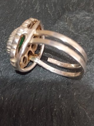 Anello in argento 925 vintage con pietra verde