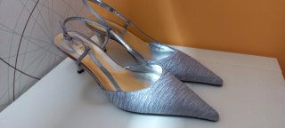Zapatos de fiesta Angel Alarcón plateados