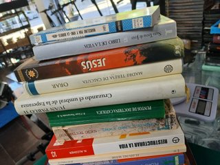 Gran lote de 17 Libros religiosos catolicos