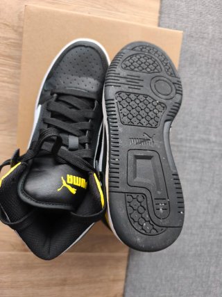 Deportivas Puma Negras y Amarillas Talla 36