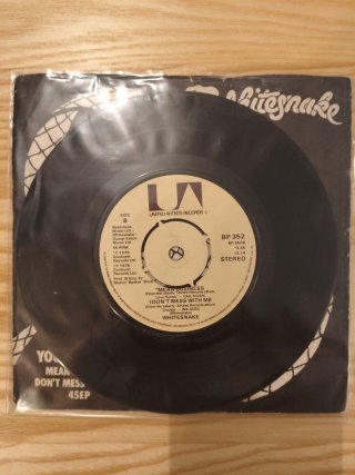 LOTE 2 SINGLES WHITE SNAKE VINILO 7" ROCK METAL