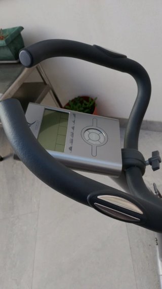 Bicicleta Estática Gris y Naranja
