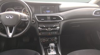 Infiniti Q30 1.6 TC Premium 7DCT 115 kW (156 CV)
