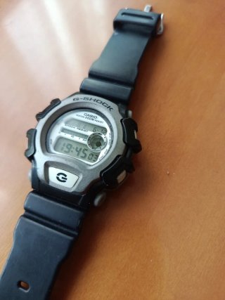 Reloj Casio G-Shock Resistente al Agua