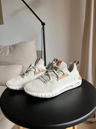 Zapatillas Under Armour UA HOVR SLK EVO Mujer