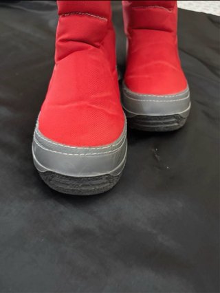 Botas de nieve rojas acolchadas