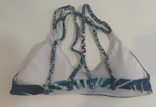 Bikini estampado tropical Talla M. Usado una vez.
