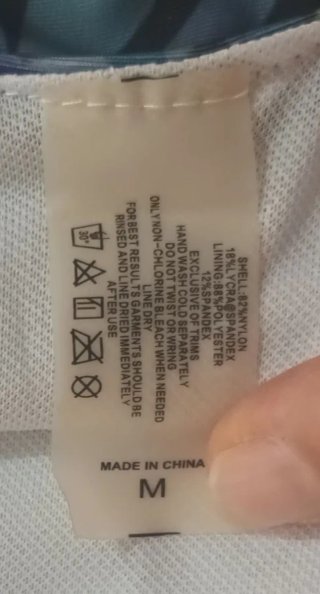 Bikini estampado tropical Talla M. Usado una vez.