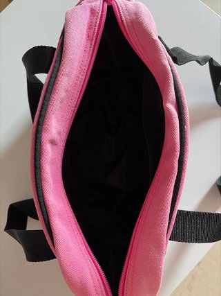 Bolso deportivo Roxy rosa y negro