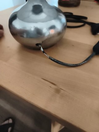 Lámpara de mesa moderna plateada