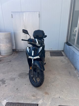 Honda SH 125i 2025 Negra - 6425 km