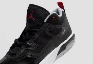 Zapatillas Air Jordan Stay Loyal 3 Negras Rojas