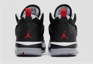Zapatillas Air Jordan Stay Loyal 3 Negras Rojas