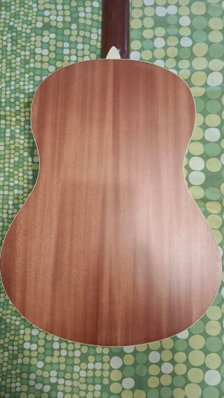 Guitarra  Española Admira Java. Con accesorios.