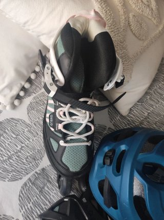Patines infantiles y casco Rockrider