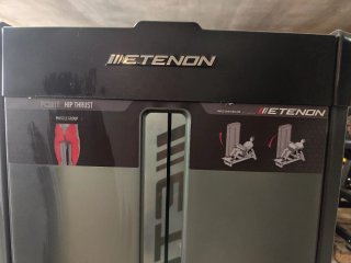 Máquina de gluteos ETENOM placas