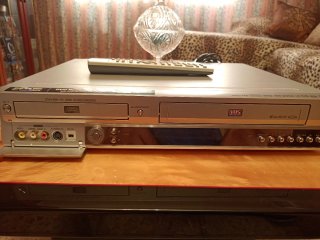 Combo LG grabador de VHS a DVD y viceversa