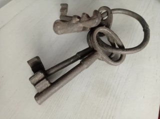 Llaves antiguas de hierro siglo XXI - XX