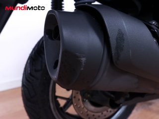 YAMAHA X-MAX 300 TECH MAX