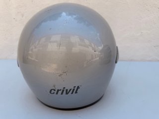Casco de moto plateado abatible talla L