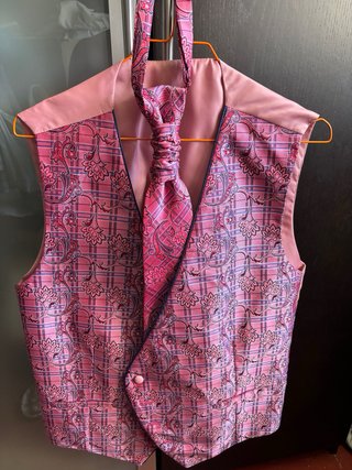 Chaleco y corbatón de boda