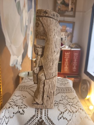Figura Virgen de Montserrat