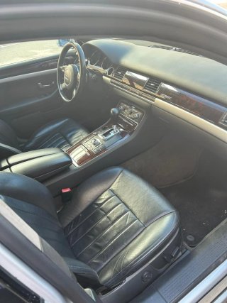 Audi A8 2004 Etiqueta B