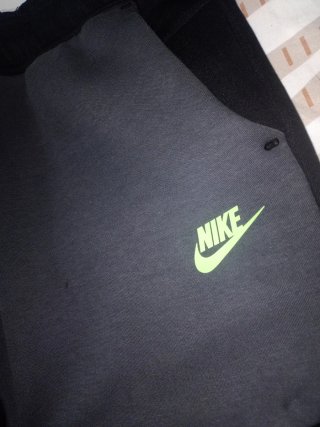 Nike Tech Fleece Sudadera Negra/Gris/Verde