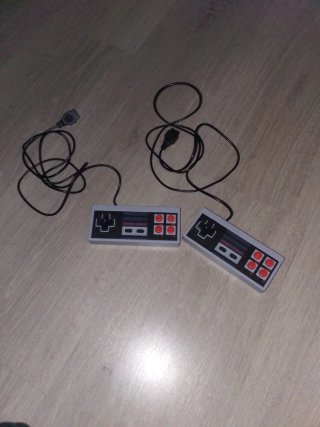 Mini consola clásica gris