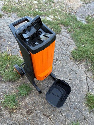 Triturador de ramas TACKLIFE 40mm
