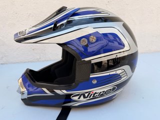 Casco de moto Nitro azul y negro