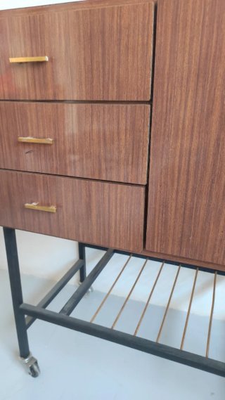 Mueble bar vintage de formica
