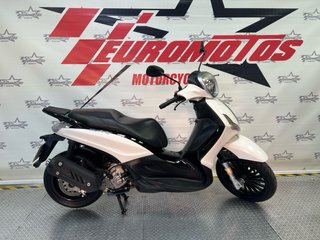 Piaggio Beverly 125cc Blanca y Negra