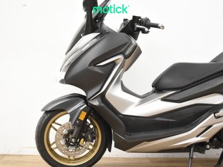 HONDA FORZA 300