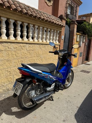 Honda Innova 10.000 km