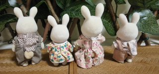 Familia Conejos Leche Sylvanian Families