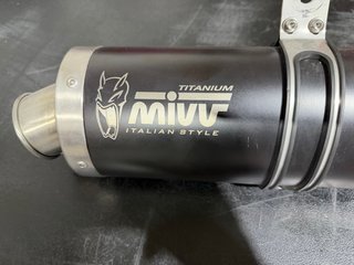 Mivv Titanium para Yamaha Ténéré 700