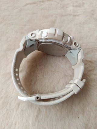 Reloj Casio G-Shock Bluetooth Blanco