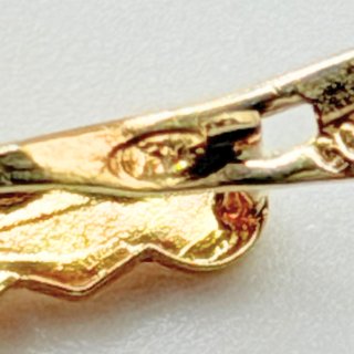 Pendiente de oro de 18k, 2.94 g.