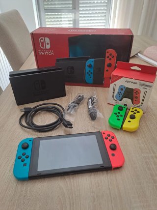 Nintendo Switch Azul y Rojo
