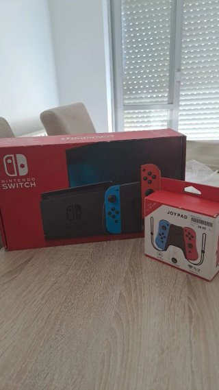 Nintendo Switch Azul y Rojo
