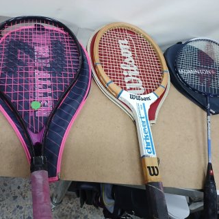 Lote 3 raquetas de tenis y bádminton