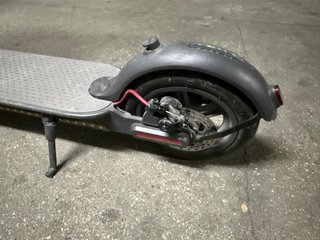 Patinete Eléctrico marca Xiaomi modelo M365