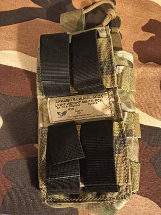 VENDO EL ARTICULO DE MILITARIA DE LA FOTO TAL Y CO