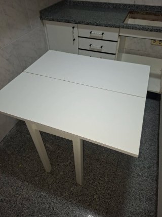 Mesa de cocina plegable blanca