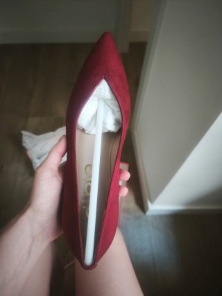 Zapatos de tacón de piel rojos