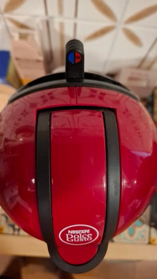 Cafetera Dolce Gusto Roja