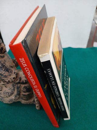 Lote 2 Libros Novela Historica